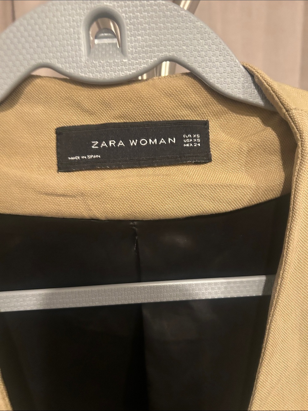 Zara Tan Single-Button Ruched-Sleeve Blazer - Picture 2 of 6
